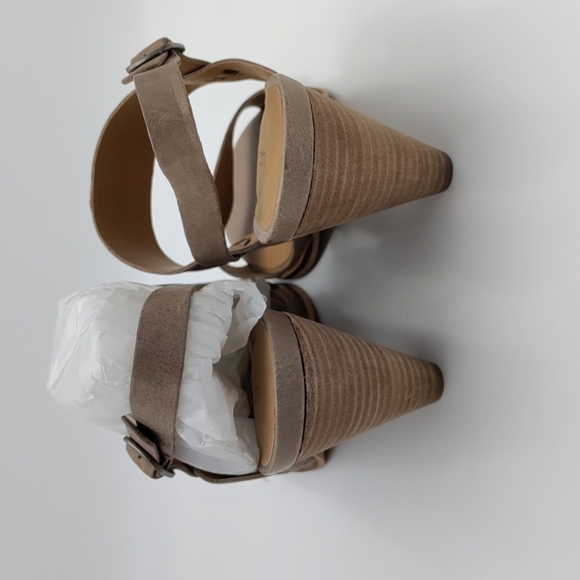 Lucky Brand LK-Veenesha Sz 9 M Women Heels - Picture 5 of 7